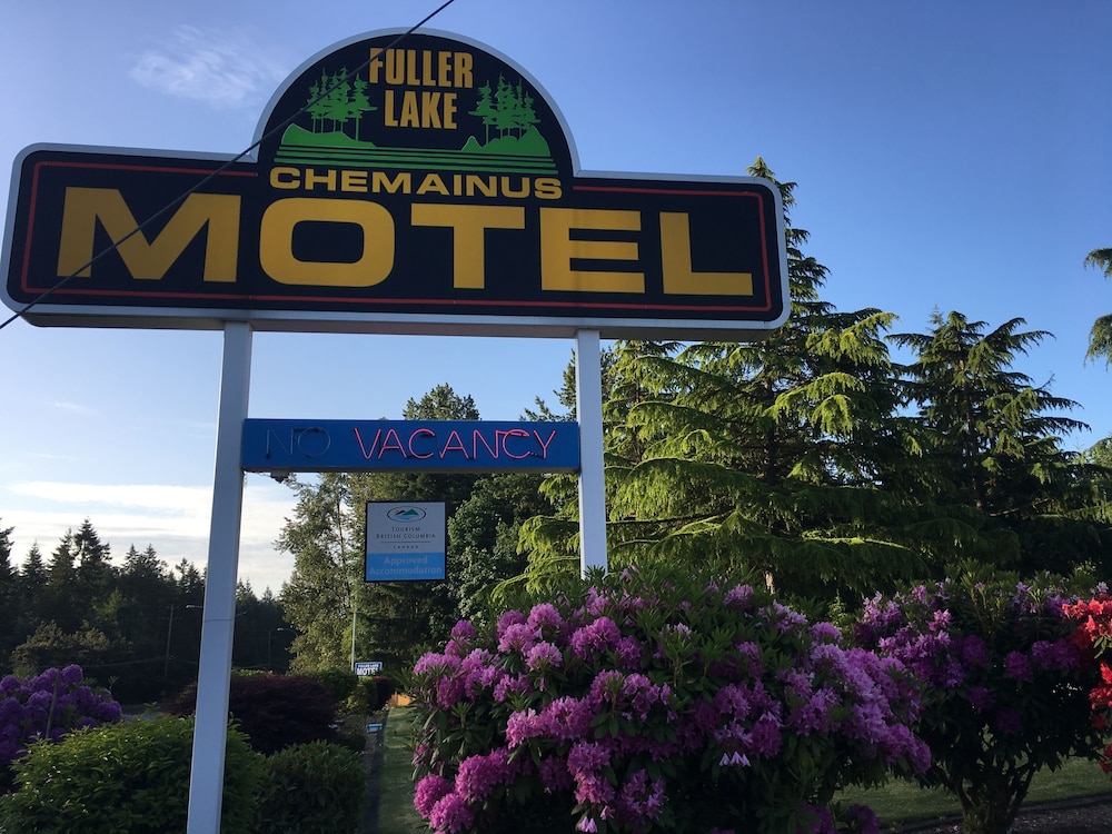 Fuller Lake Motel — hotel near Nanaimo Airport