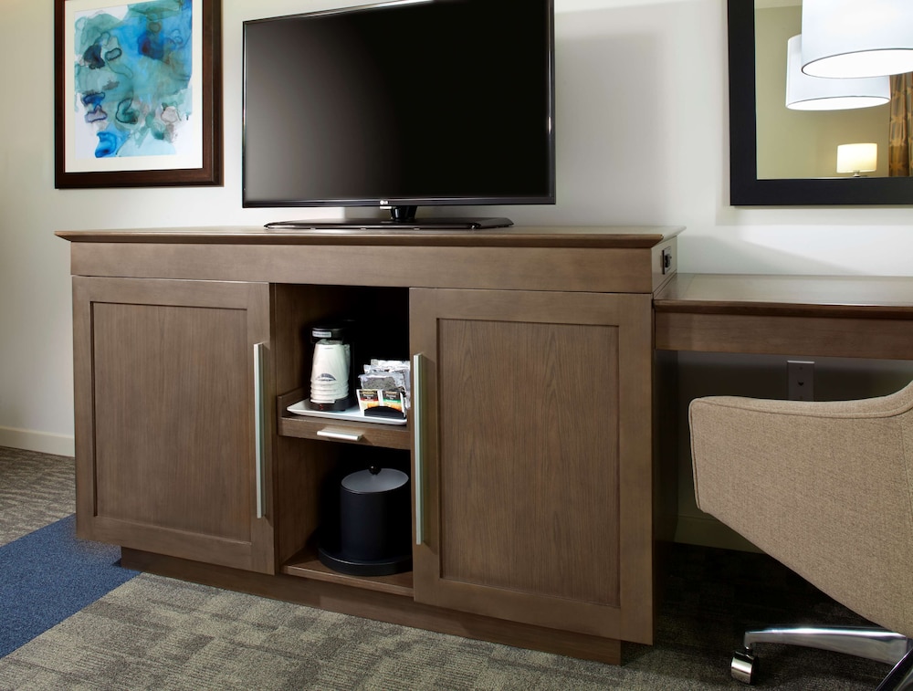 Hampton Inn & Suites Pittsburgh Airport South Settlers Ridge - photo 16