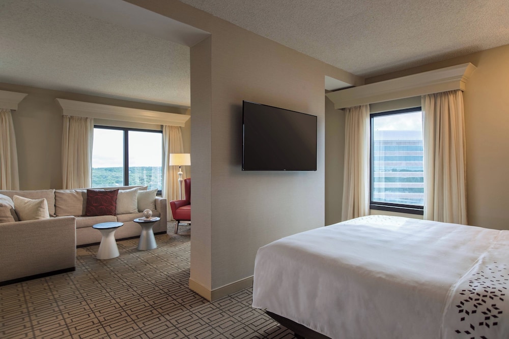 Renaissance Austin Hotel - photo 25