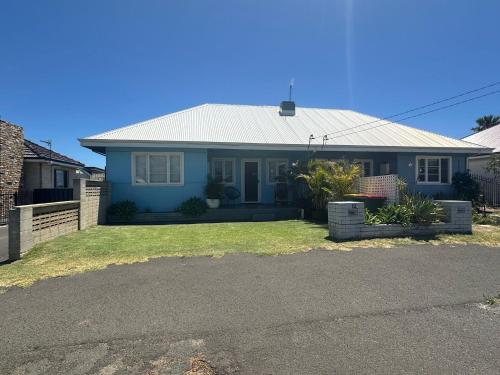 Beach Shack Bunbury — hotel in Bunbury