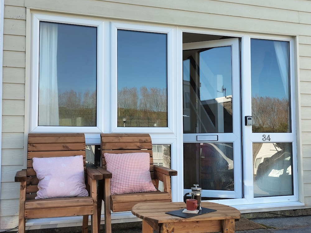 34 Freshwater Bay in Pembroke, United Kingdom