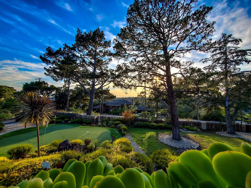 Lx18: Golfer's Dream Retreat Estate - featured photo