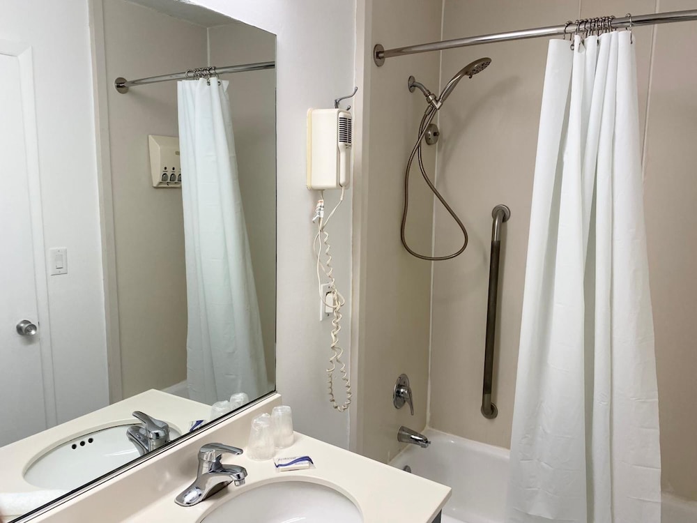 Pilgrim Inn - photo 25