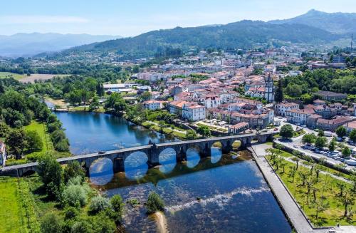 Placido River House Apartamento — 4-Star Luxury Hotel in Arcos De Valdevez, Portugal