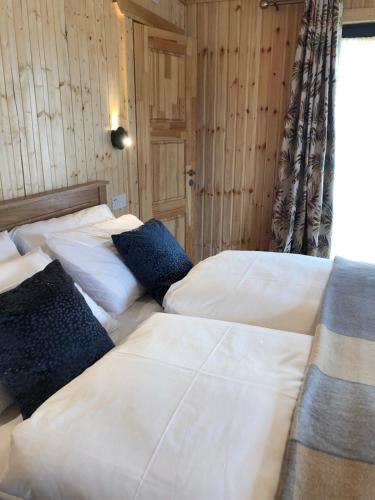Neadín Beag — 4-Star Luxury Hotel in Tralee, Republic of Ireland