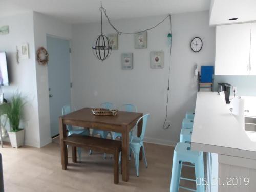 Ocean Front Pool Beach Badges Wifi Washer And Dryer Ocean Front 3rd Floor Split Level Condo Ocean Views Private Beach Access Pool Located In 22003385 — Ship Bottom