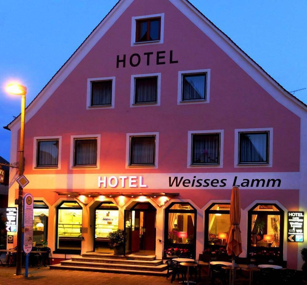 Hotel Weisses Lamm in Allersberg, Germany