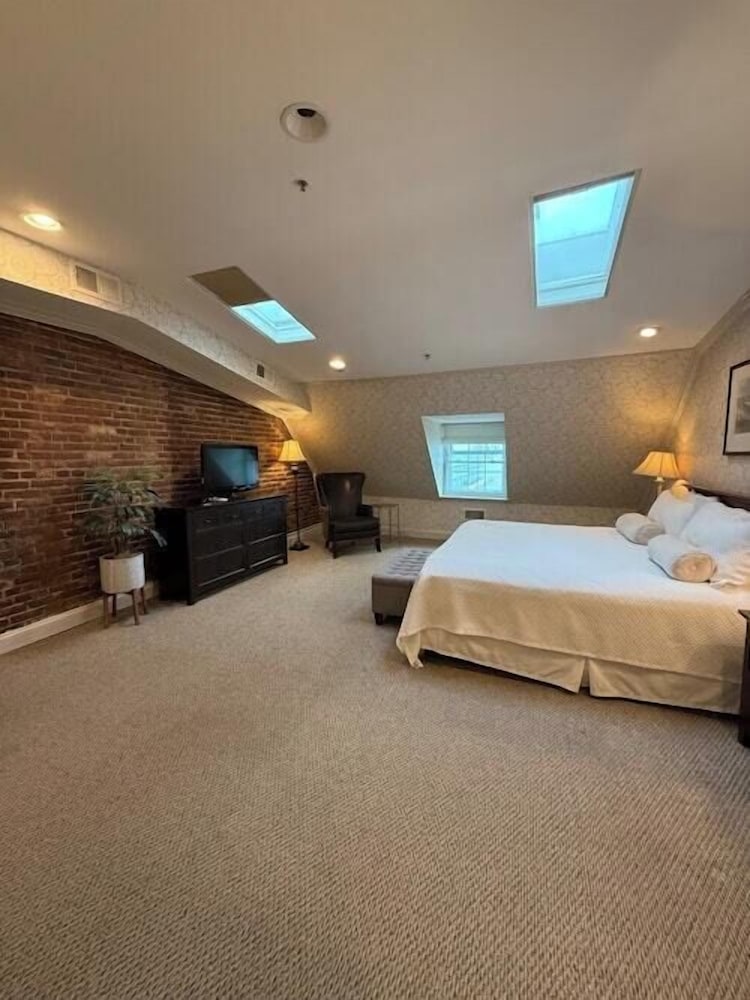 Penn's View Hotel - photo 42