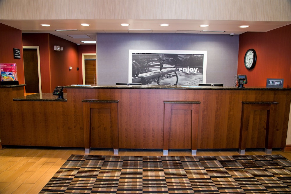 Hampton Inn Lewisburg - photo 2