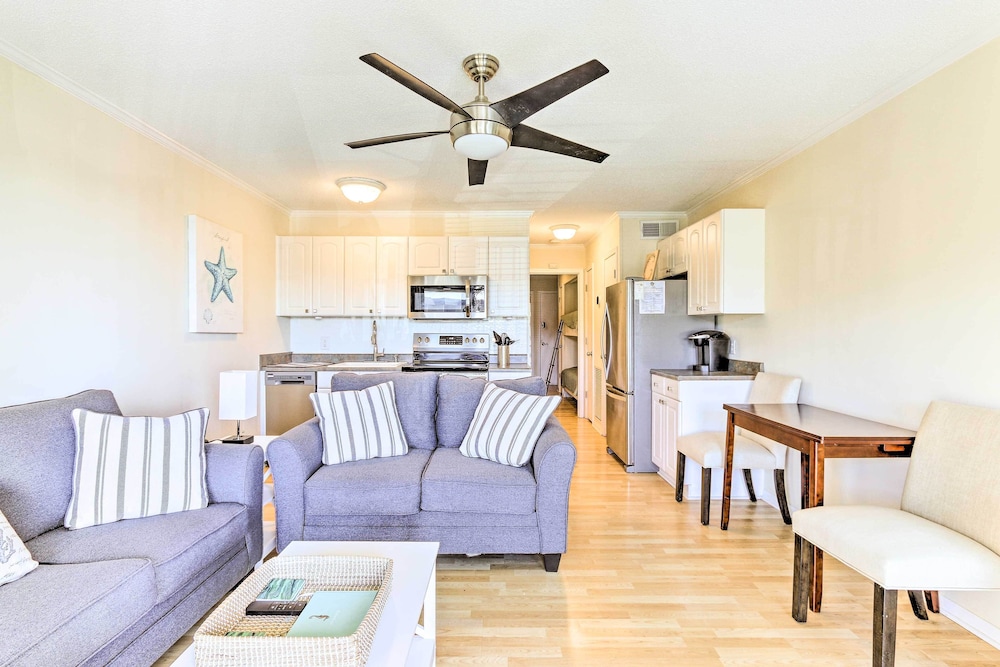 Folly Field Beach Access: Resort Condo w Pools - photo 5
