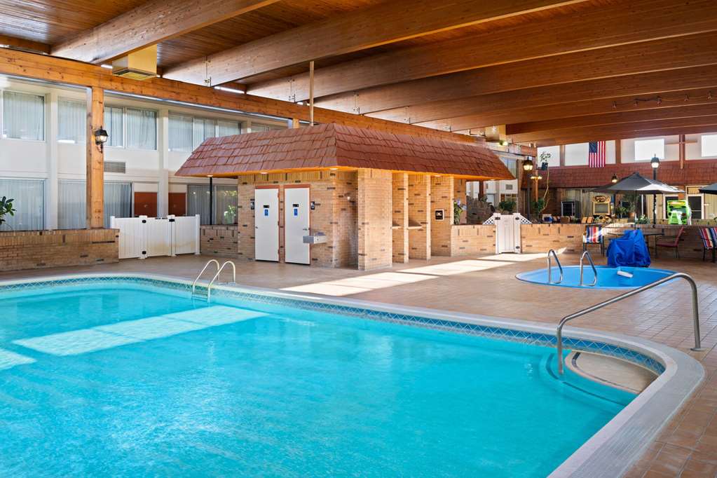 Travelodge By Wyndham Gaylord - photo 10