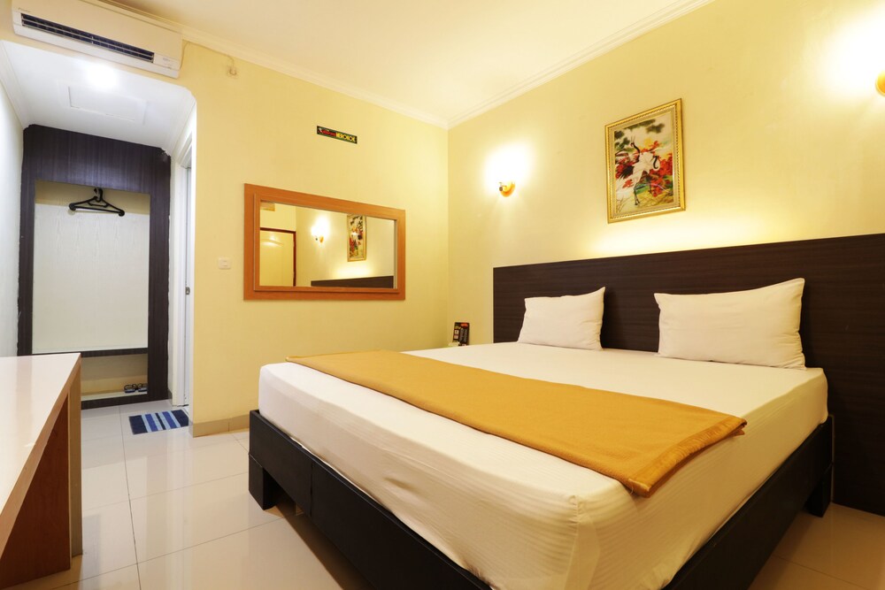 Hotel Golden Sari in Makassar, Indonesia