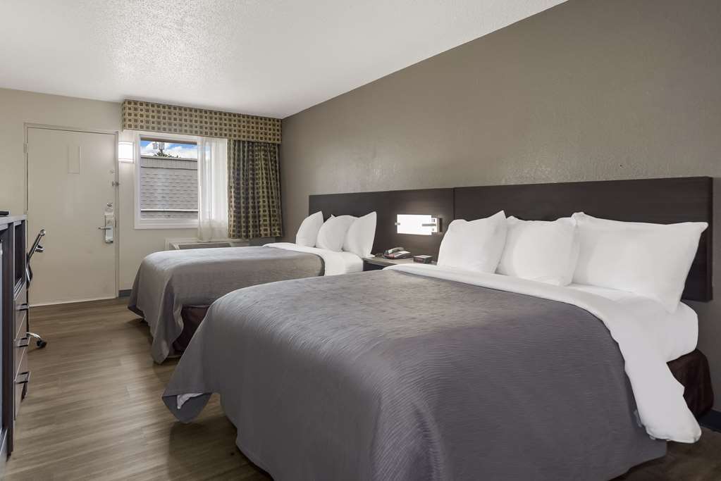 Quality Inn Charleston Gateway - photo 9