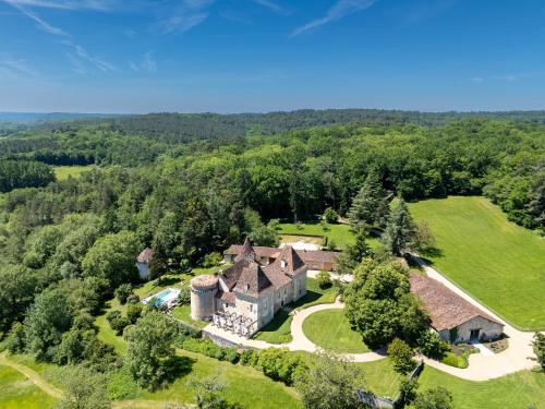 Chateau Belet - carbon neutral hotel in Unknown City