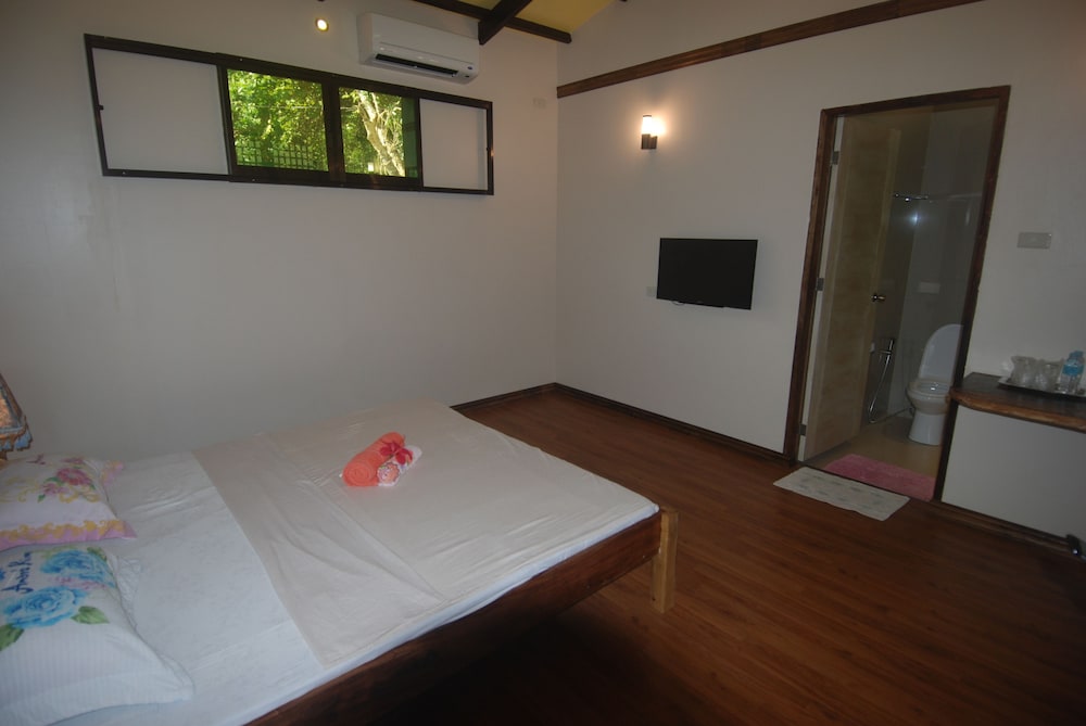 Rene's Diverslounge Resort — hotel in Calape