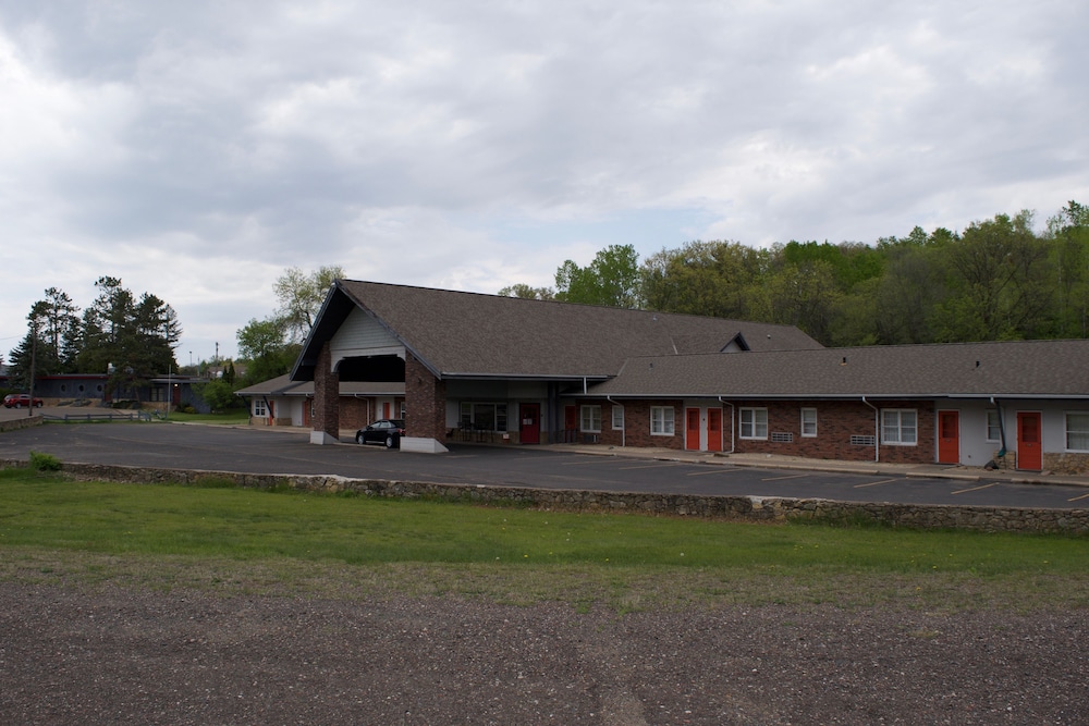 St. Croix Suites St. Croix Falls - photo 46