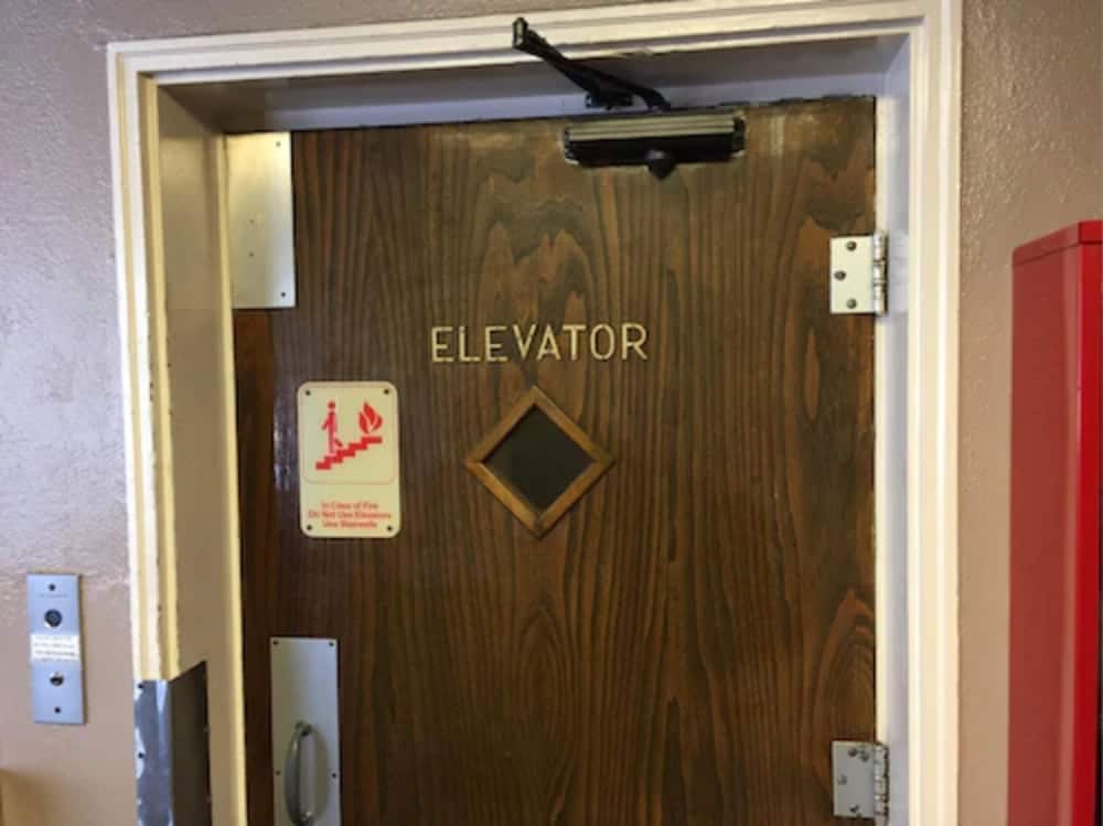 Inn on Broadway - photo 21