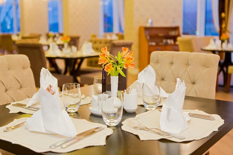 מזון ומשקאות