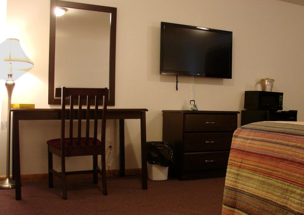 Centennial Motel - photo 9