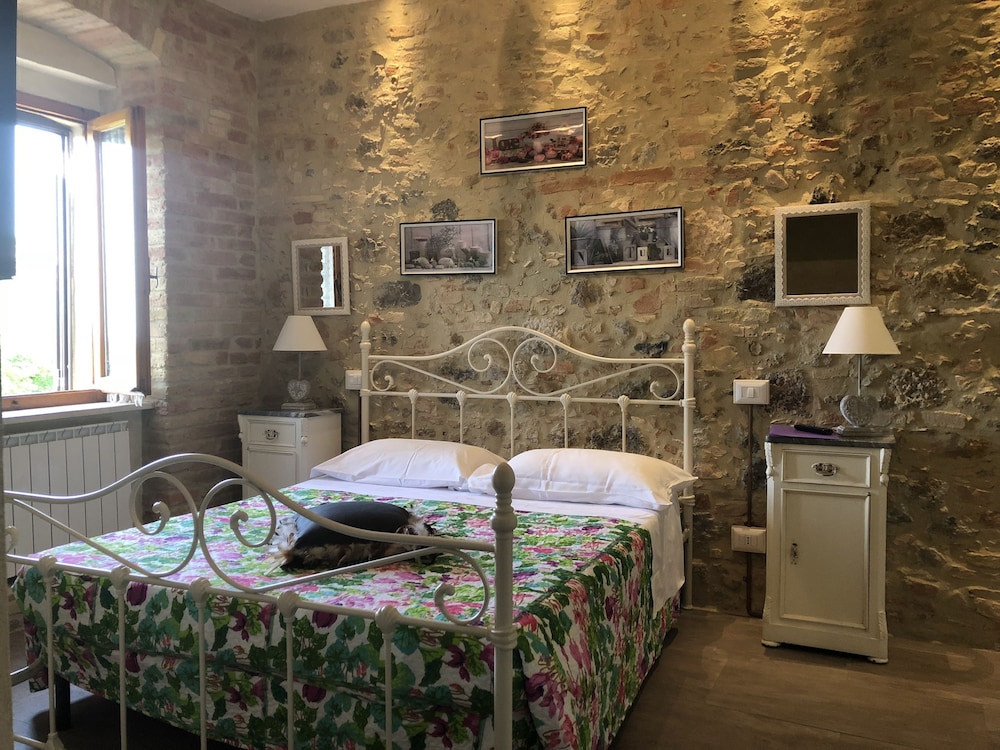 A Spasso Nel Tempo in San Gimignano, Italy