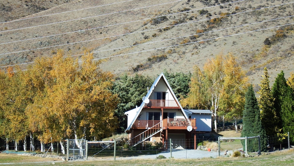 Dunstan Downs High Country Sheep Station — hotel in Wanaka