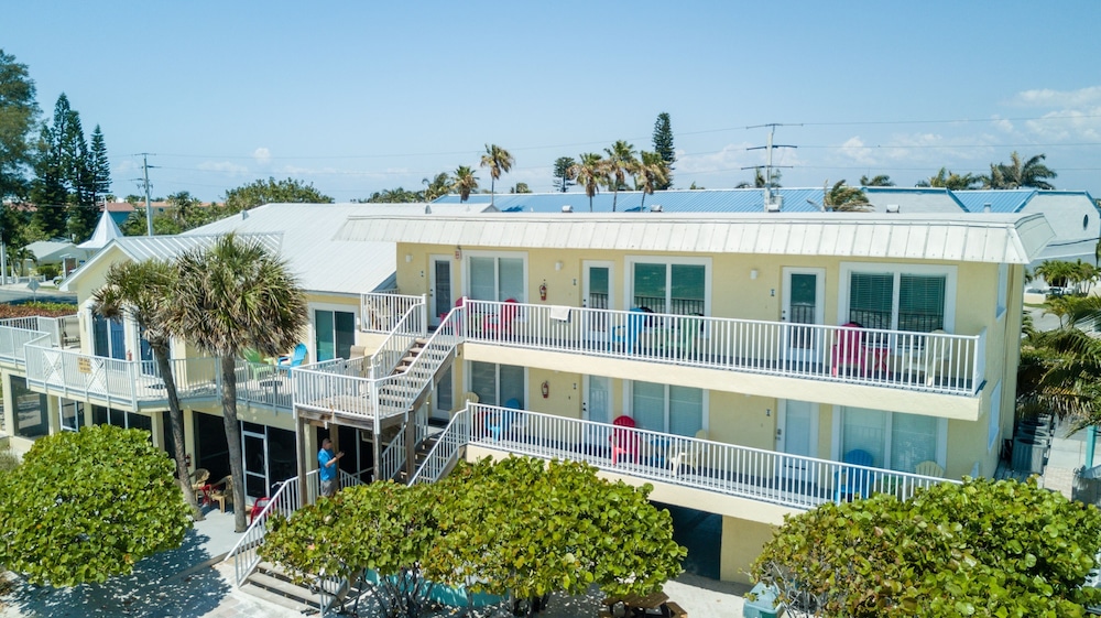 Beach House Resort 3 by RedAwning - photo 25