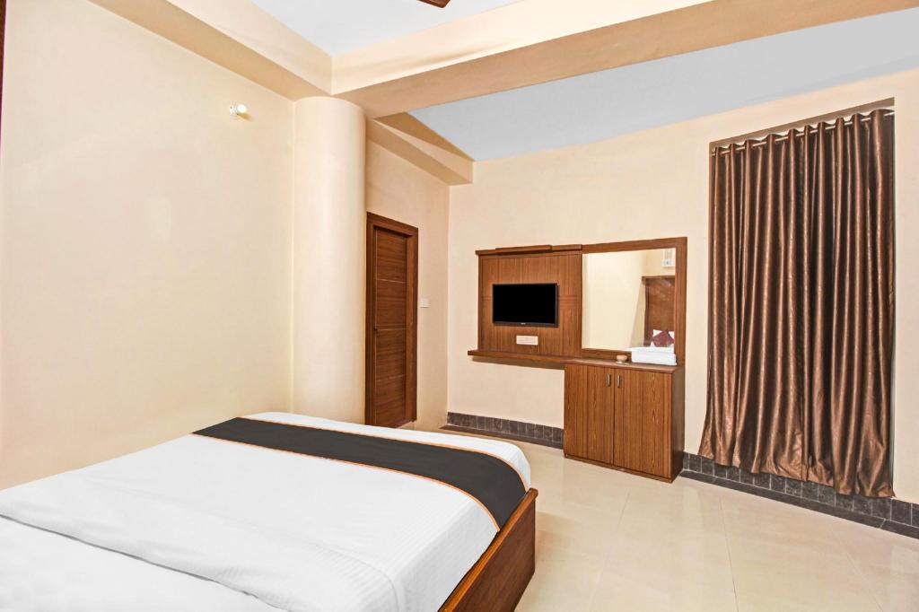 Super Collection O Hotel Aqua Villa Near Netaji Subhash Chandra Bose International Airport in Kolkata, India