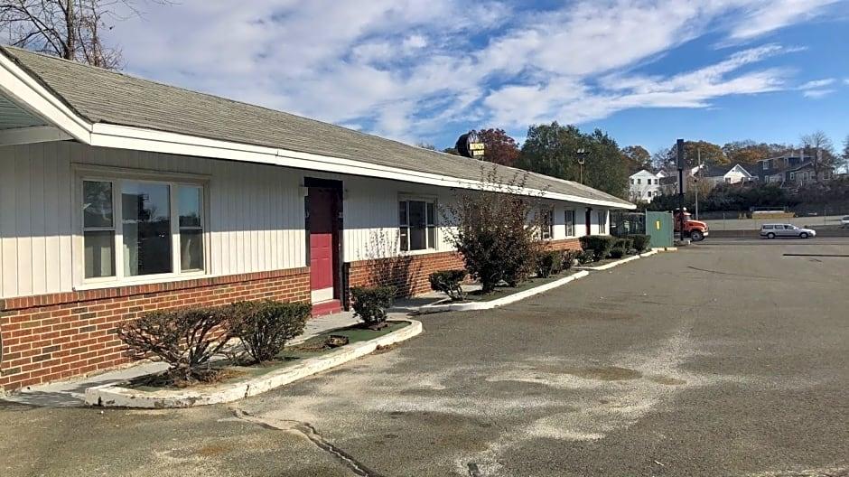 Town Line Motel - last minute hotel in Malden