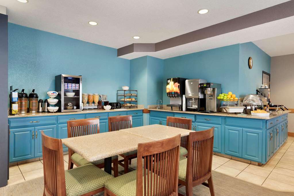 Country Inn&Suites Radisson Minneapolis Shakopee - photo 14