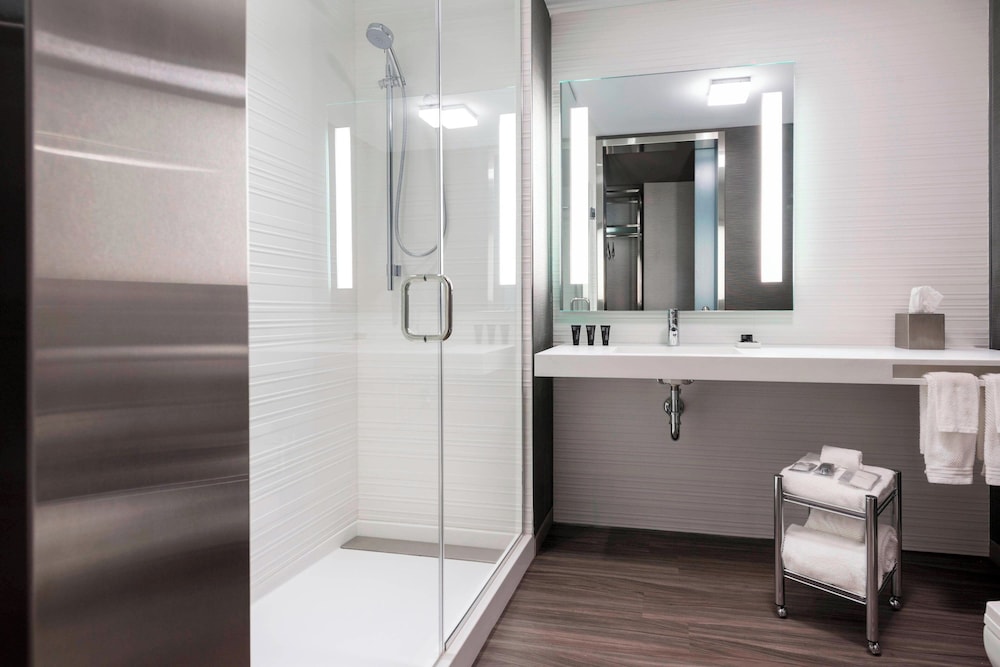 AC Hotel by Marriott Boston North - photo 38