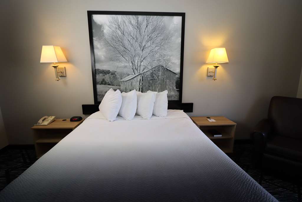 Super 8 by Wyndham Perryville - photo 10