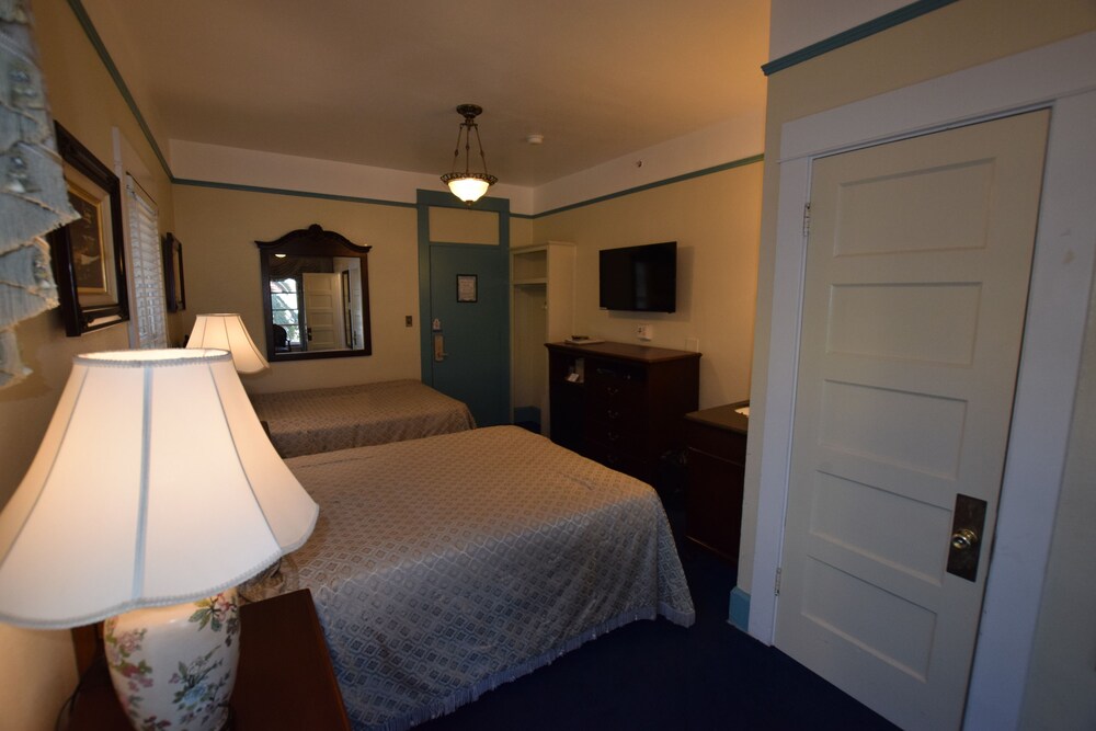 Studio 9 Hotel Catalina - photo 13