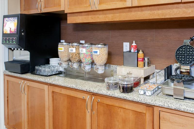 Residence Inn Marriott Moline - photo 75