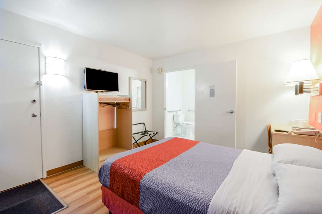 Motel 6 Kelso Mt. St. Helens - photo 7