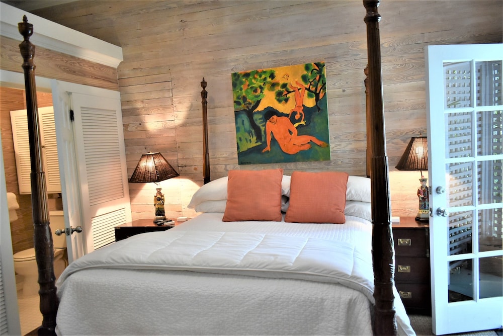 Simonton Court Historic Inn & Cottages - photo 66