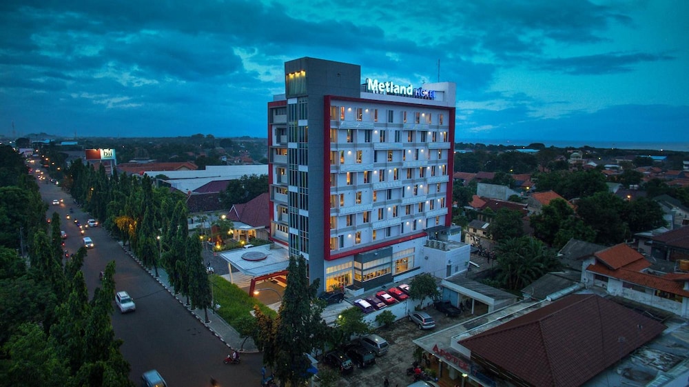 Metland Hotel Cirebon in Cirebon, Indonesia