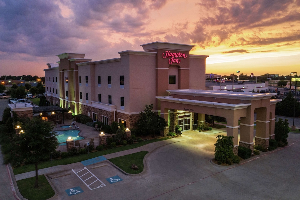 Hampton Inn Vernon - photo 39