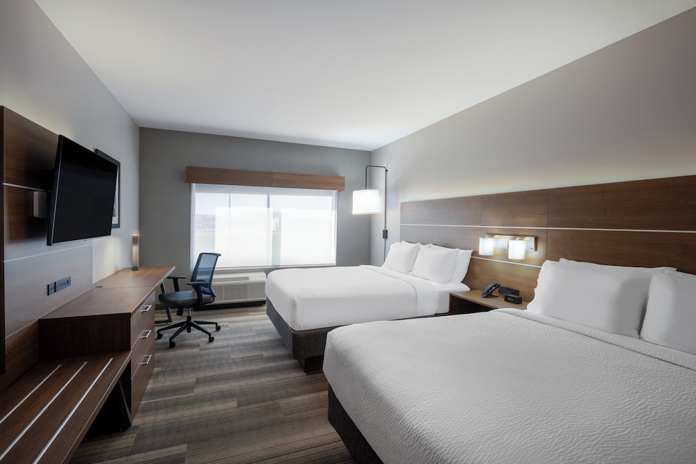 Holiday Inn Express & Suites Gilbert Mesa Gateway Airport by IHG - photo 13