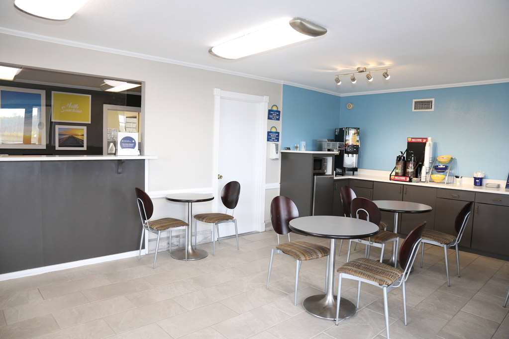 Days Inn by Wyndham Monroe LA - photo 2