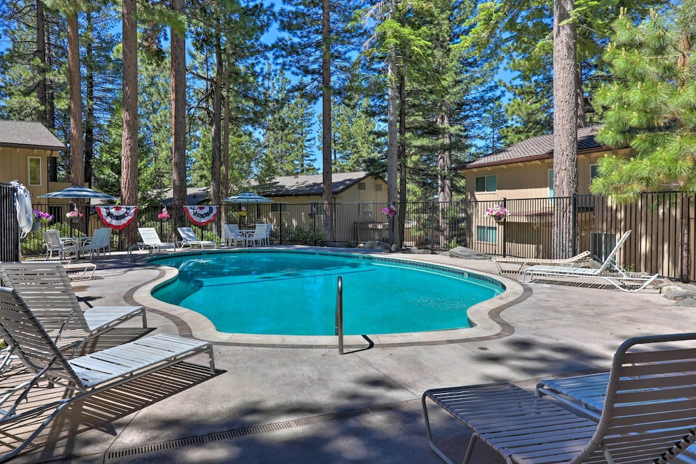 1 Mi To Diamond Peak Ski Resort Condo with Pool - photo 31