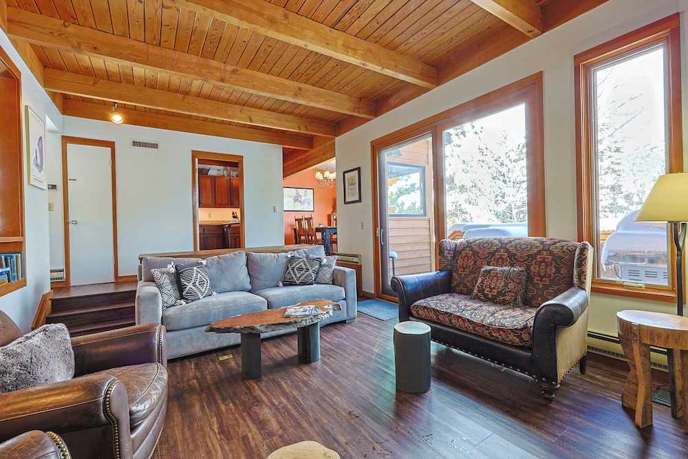 Tennis Townhome 2 Bed 2.5 Bath - photo 32