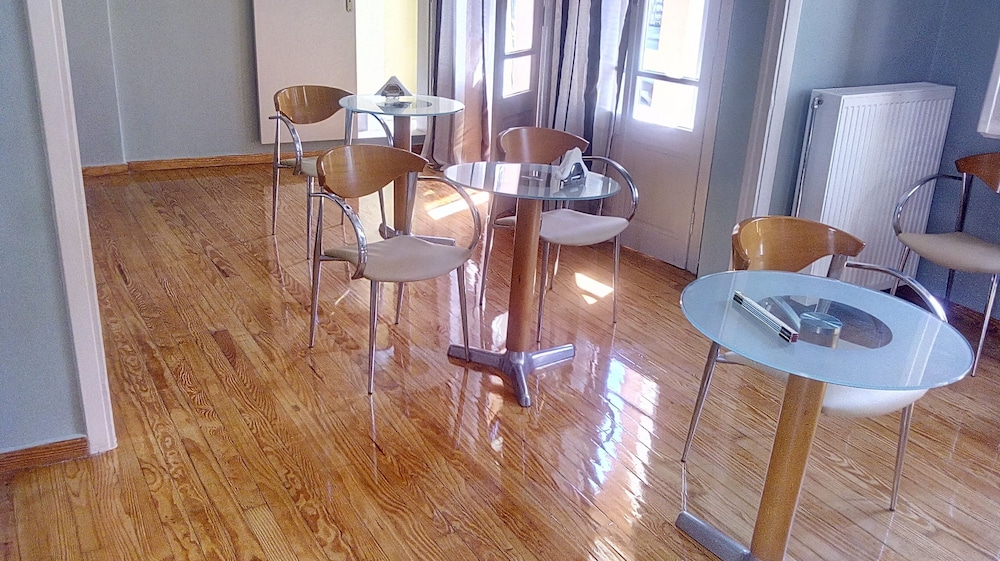 Midia Suites — Livadeia — photo 3