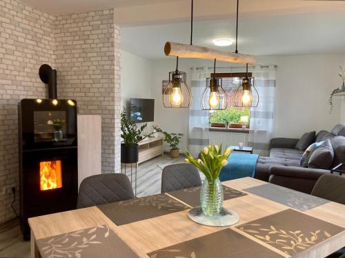 Haus HERNA by fewo plan WING120 Nähe Nordsee Kreidesee Hemmoor und Naturpark Wingst — 4-Star Luxury Hotel in Oberndorf, Germany