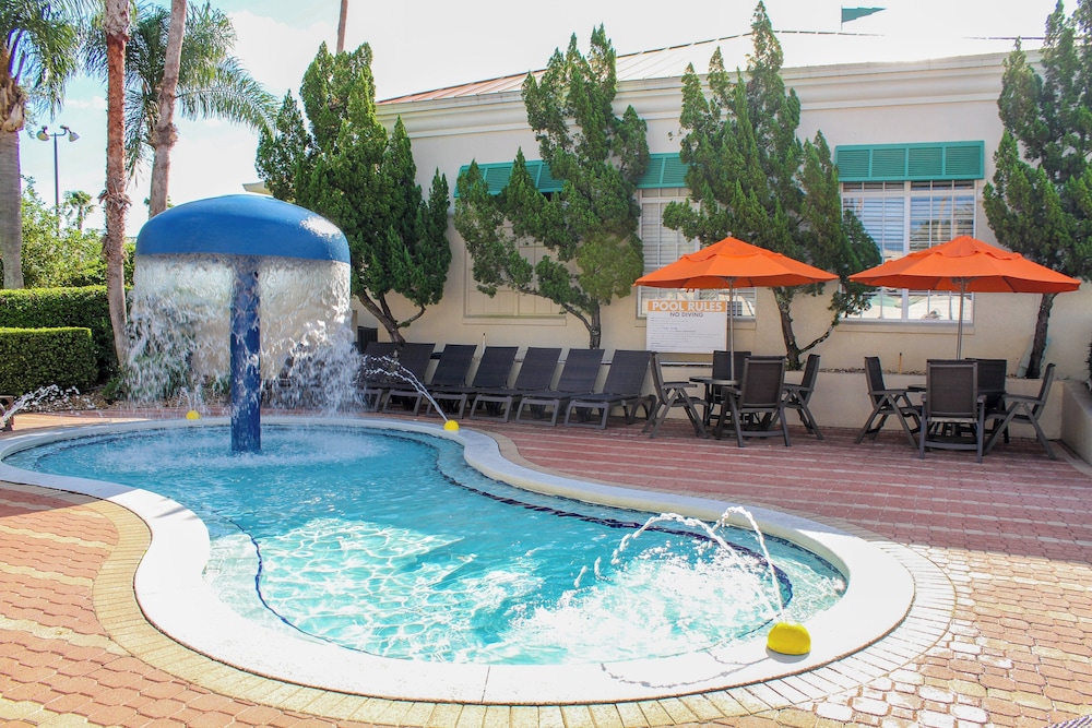 Holiday Inn Express Clermont Se West Orlando - photo 32