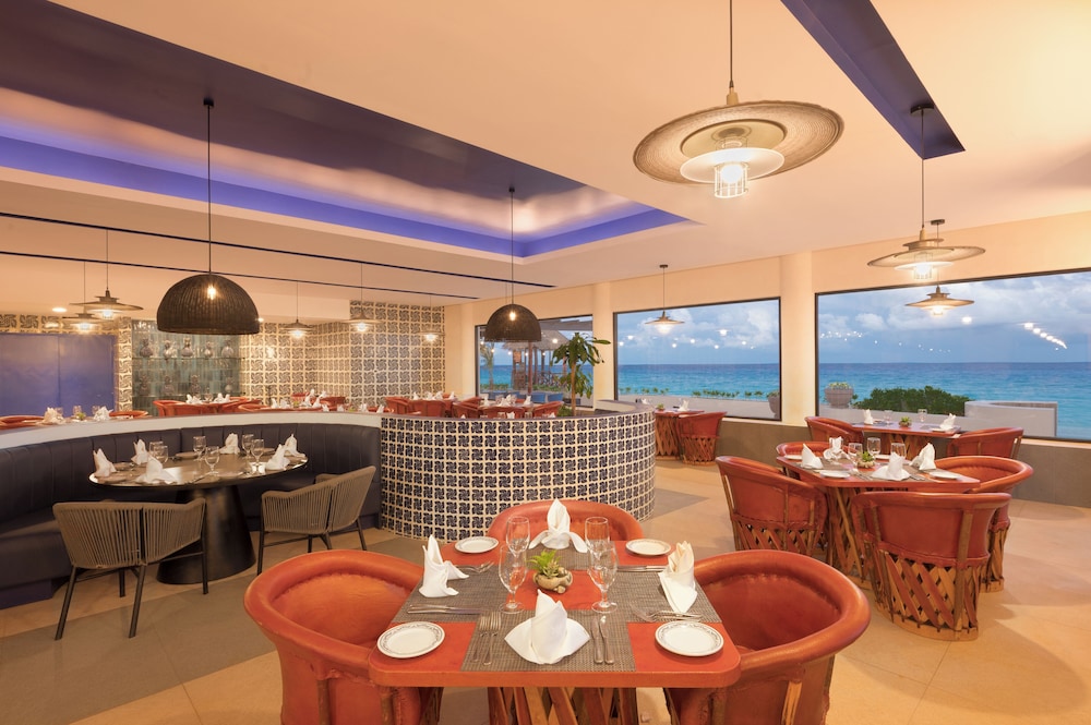 GR Solaris Cancun