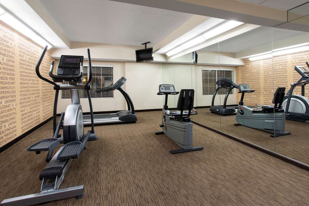 La Quinta Inn & Suites by Wyndham Denver Southwest Lakewood - photo 9