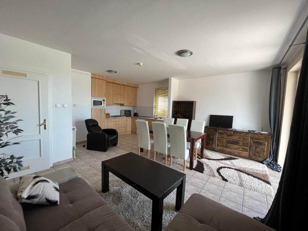 Duna Apartman — Unknown City — photo 4