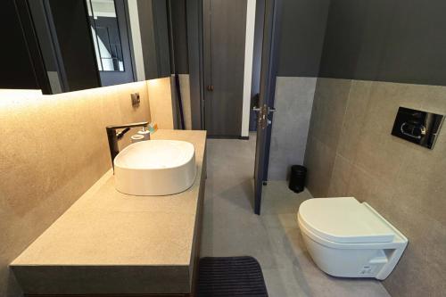 Stylish 3BR Duplex in Avlabari By Wehost