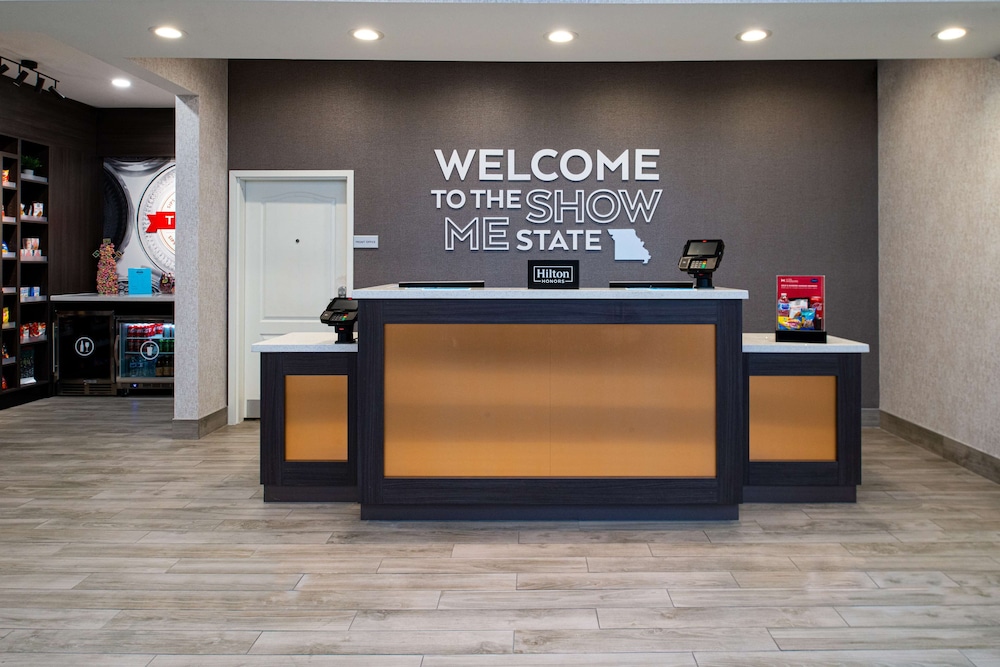 Hampton Inn Kansas City Northeast - photo 7