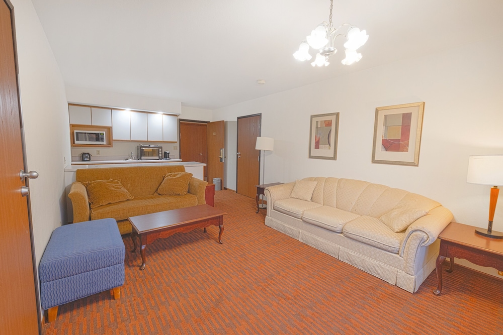 Harlan Inn and Suites - photo 26